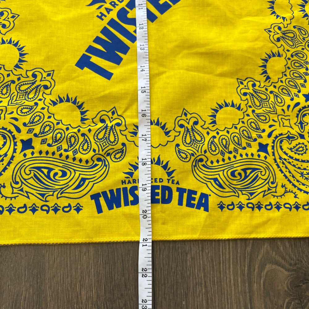 NWOT Twisted Tea Bandana - Picture 4 of 4